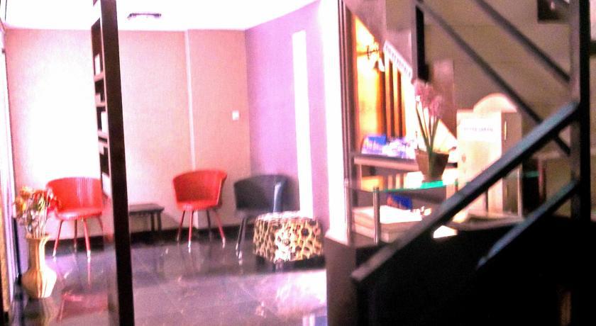 Mine Home Hotel Bandung Bagian luar foto