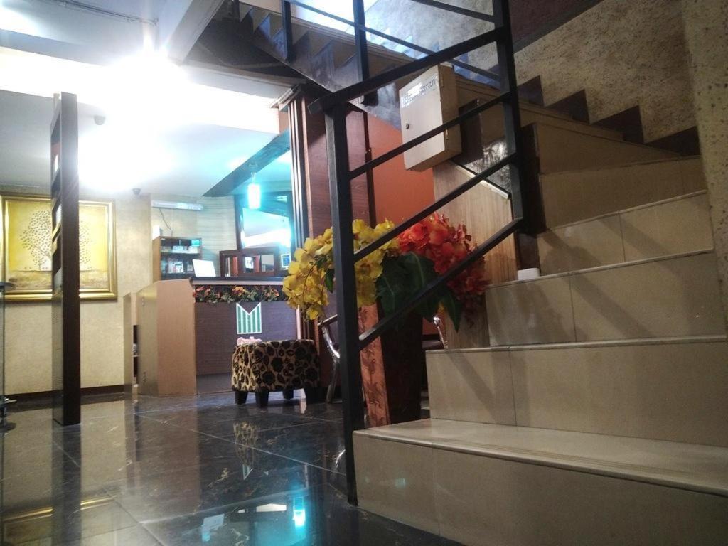 Mine Home Hotel Bandung Bagian luar foto