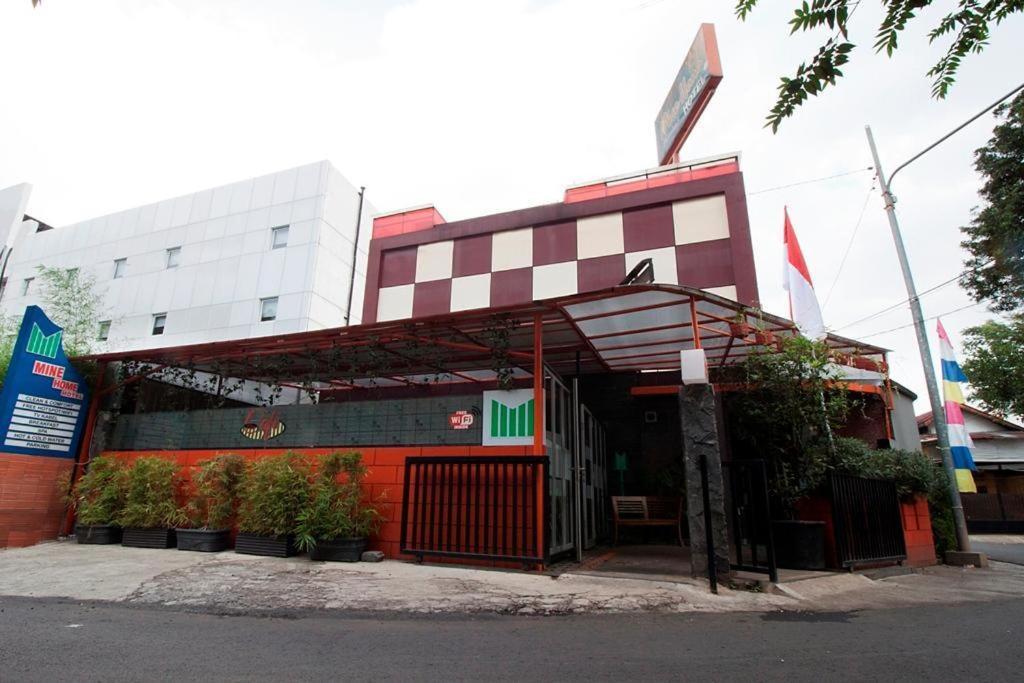 Mine Home Hotel Bandung Bagian luar foto