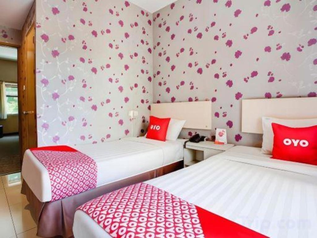 Mine Home Hotel Bandung Bagian luar foto